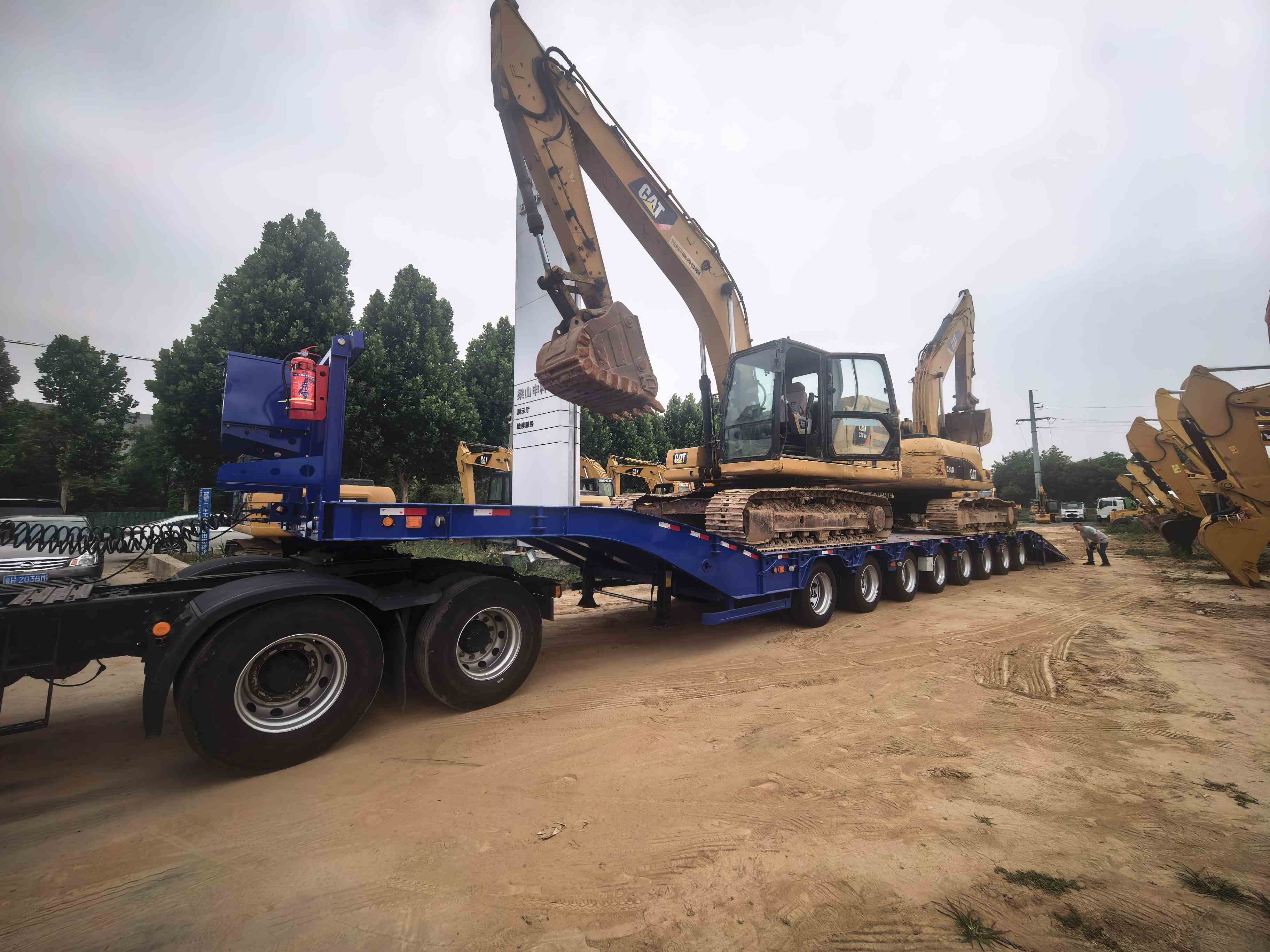 Deck Friction Engineering: Why 50mm Heavy-Duty Hardwood is a Physical Necessity for Heavy Transport