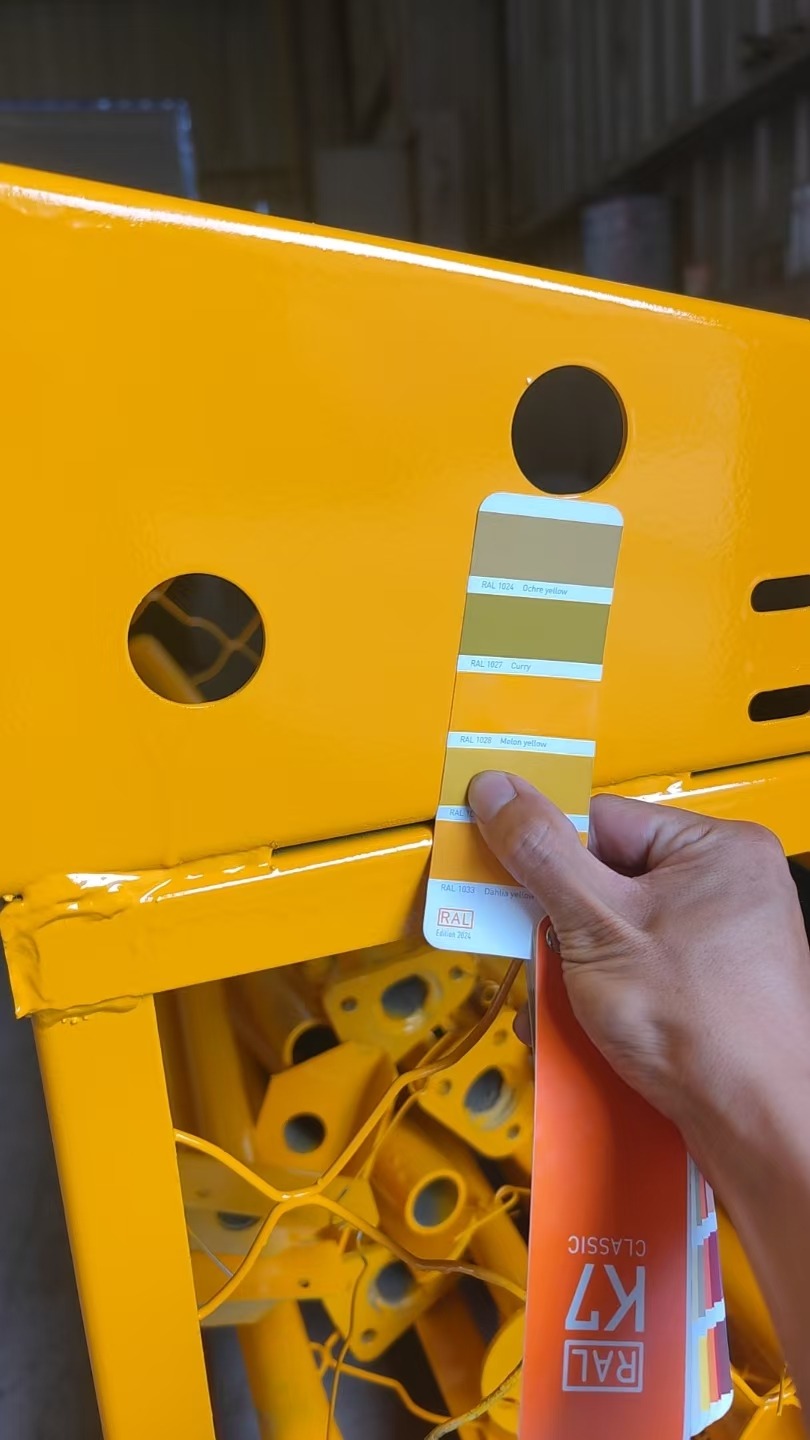 8-Axle Lowbed Trailer: Welding and Paint Details