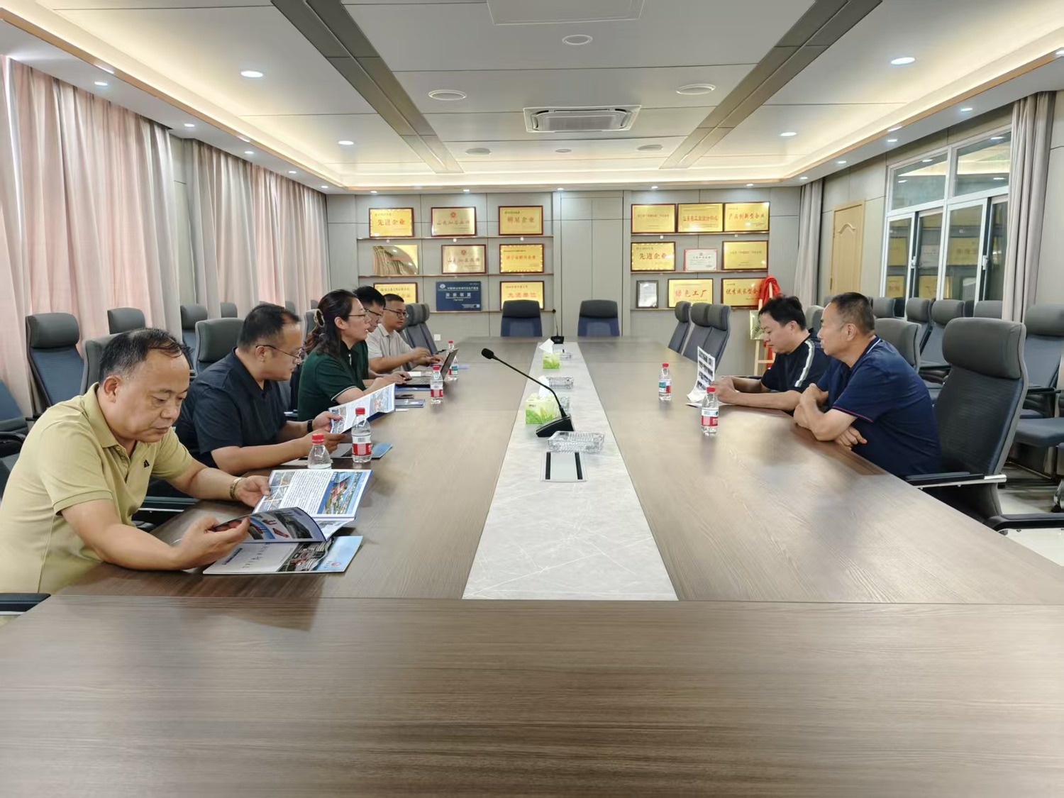 HUAYUE Logistics Cooperation for Semi-Trailer Export Projects
